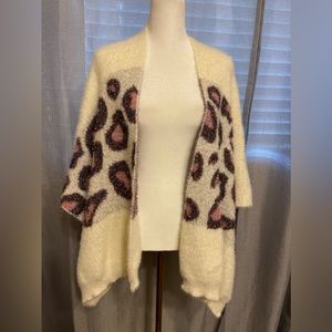 Anthropologie Kenzie White Leopard Purple Shimmer Wrap-One Size